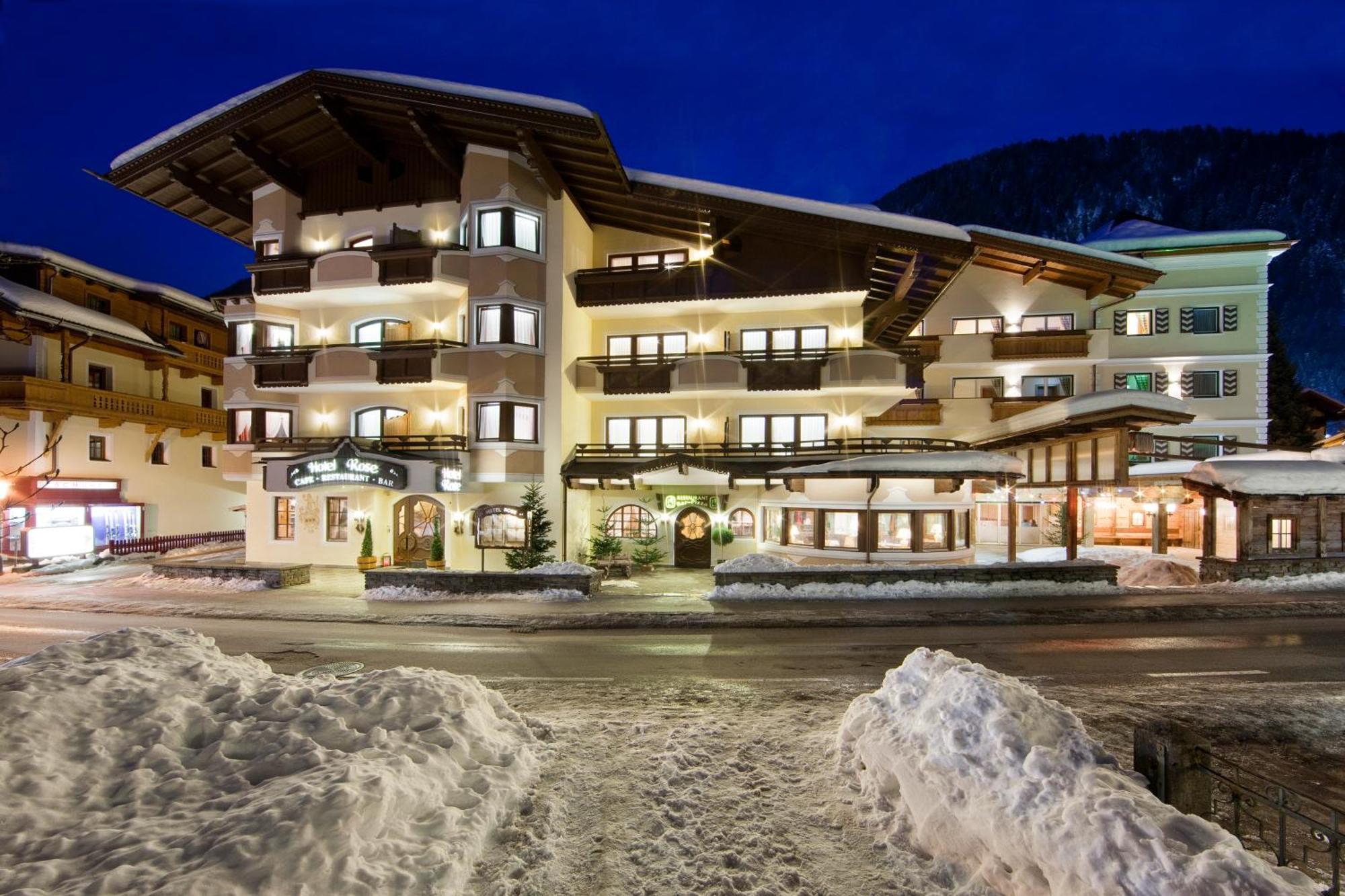 Hotel Rose Mayrhofen Exterior photo